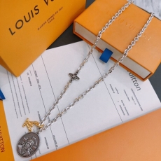 Louis Vuitton Necklaces